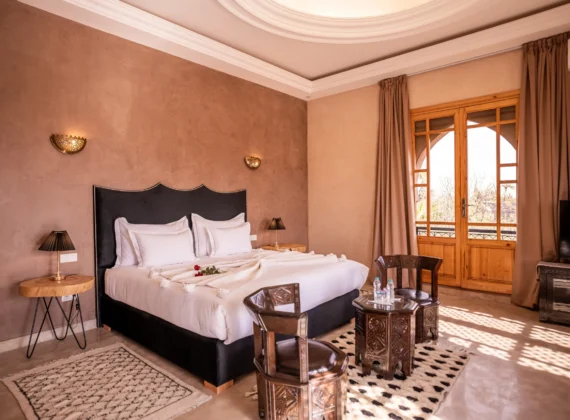 Luxurious King Suite Luxurious King Suite